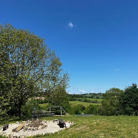 Pour 2 Personnes Avec Piscine En Aveyron Morlhon-le-Haut