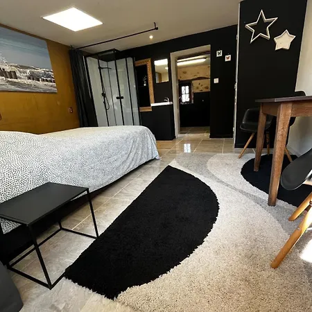 Pour 2 Personnes Avec Piscine En Aveyron * Morlhon-le-Haut